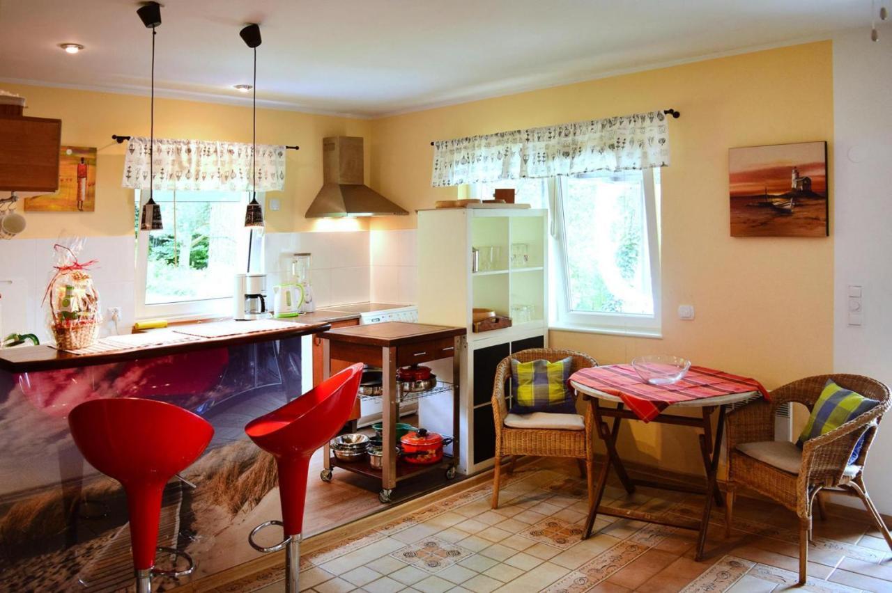Bungalow At The Lake In Bieszkowice エクステリア 写真